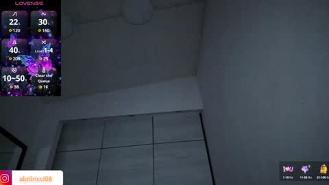 Snapshot of abril_ricci chatting on 01-23-25, 10:43 Abril  online show from 01-23-25, 10:43