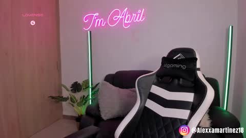 Snapshot of abril_w18 chatting on 01-29-25, 03:44 My name is Alexa. Please say hello I like to chat with you. If you have requests please use tip online show from 01-29-25, 03:44