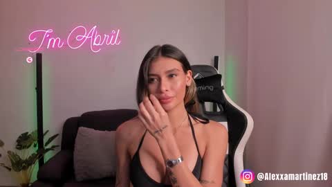 Snapshot of abril_w18 chatting on 02-25-25, 02:36 My name is Alexa. Please say hello I like to chat with you. If you have requests please use tip online show from 02-25-25, 02:36