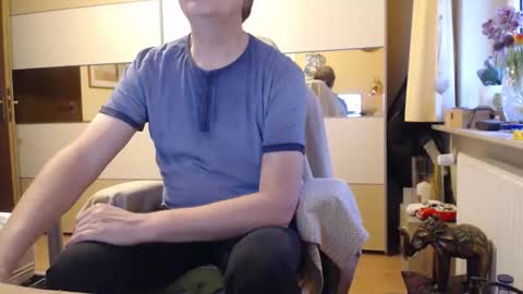 ach471 online show from 12-04-25, 08:23