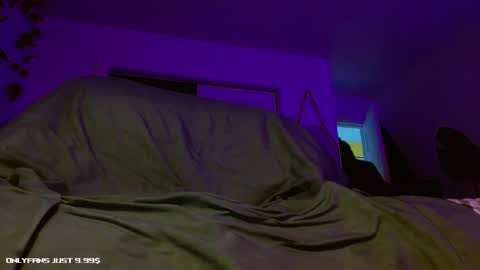 Snapshot of achilles_woods chatting on 09-28-25, 12:54 Achilles Woods online show from 09-28-25, 12:54