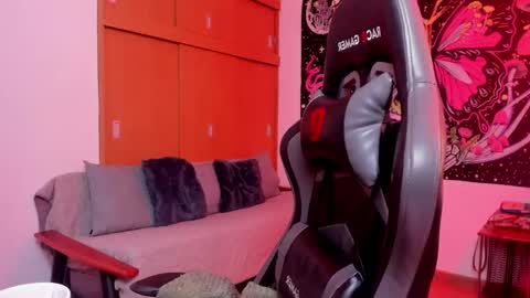 Snapshot of acid_doll_hell_ chatting on 02-06-26, 01:10 Ali Next Stream 01122024 - GMT-5 online show from 02-06-26, 01:10