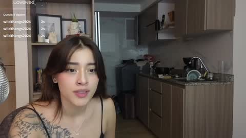 Snapshot of acidkaos chatting on 01-21-25, 01:50 Lana 3 online show from 01-21-25, 01:50