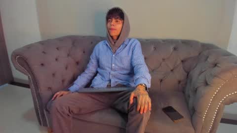 Acid Milo online show from 12-04-24, 11:52