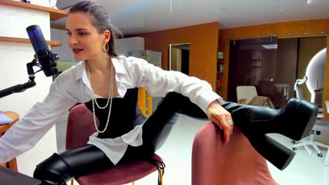 Ada   online show from 12-24-24, 06:50