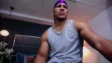 adam_fit19cm online show from 09-12-25, 02:28