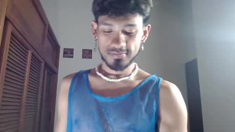 instagram  adam x256 online show from 02-01-25, 12:40