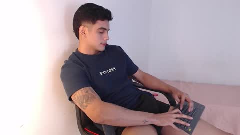 Hello guys excuse my absence I will be absent for several days for health reasons I hope you understand thank you very much. online show from 10-02-25, 05:58