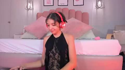 Snapshot of adamandsheyla chatting on 06-16-26, 09:50 SHEYLA online show from 06-16-26, 09:50