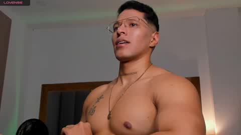 adambrocs1 online show from 02-27-25, 05:24