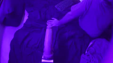 Snapshot of adamineve chatting on 03-06-25, 10:36 adamineve online show from 03-06-25, 10:36