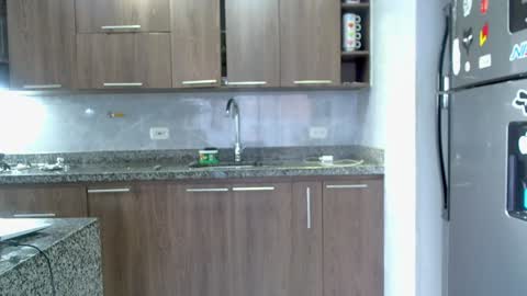 Snapshot of adan_eva960 chatting on 12-17-24, 09:05 eva online show from 12-17-24, 09:05