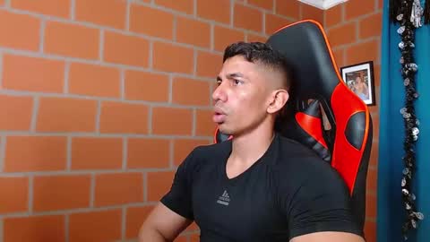 Snapshot of adan_sin1 chatting on 12-20-24, 07:07 Adan Sin online show from 12-20-24, 07:07