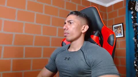 Snapshot of adan_sin1 chatting on 12-23-24, 05:11 Adan Sin online show from 12-23-24, 05:11