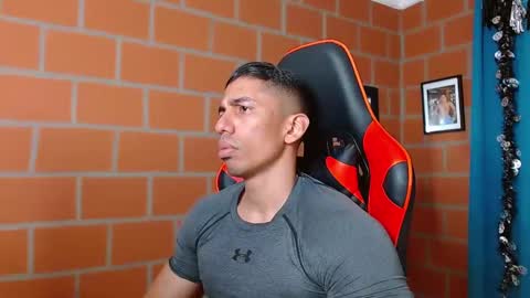 Snapshot of adan_sin1 chatting on 12-24-24, 12:33 Adan Sin online show from 12-24-24, 12:33