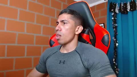 Snapshot of adan_sin1 chatting on 12-30-24, 06:38 Adan Sin online show from 12-30-24, 06:38