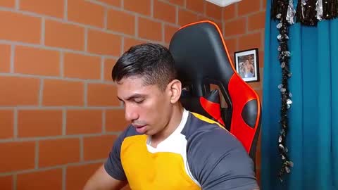 Snapshot of adan_sin1 chatting on 01-02-25, 10:22 Adan Sin online show from 01-02-25, 10:22