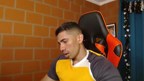 Snapshot of adan_sin1 chatting on 01-07-25, 09:25 Adan Sin online show from 01-07-25, 09:25