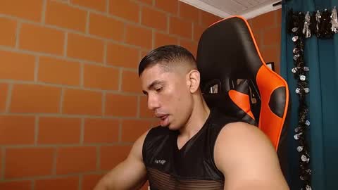 Snapshot of adan_sin1 chatting on 01-08-25, 03:50 Adan Sin online show from 01-08-25, 03:50