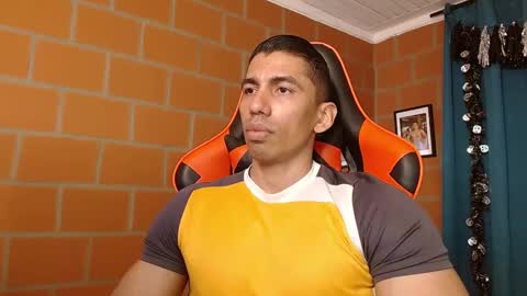 Snapshot of adan_sin1 chatting on 01-14-25, 03:04 Adan Sin online show from 01-14-25, 03:04