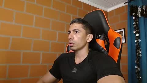 Snapshot of adan_sin1 chatting on 01-20-25, 05:16 Adan Sin online show from 01-20-25, 05:16