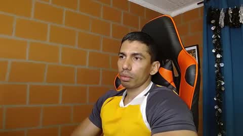 Snapshot of adan_sin1 chatting on 01-21-25, 02:37 Adan Sin online show from 01-21-25, 02:37