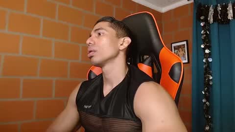 Snapshot of adan_sin1 chatting on 01-22-25, 02:35 Adan Sin online show from 01-22-25, 02:35