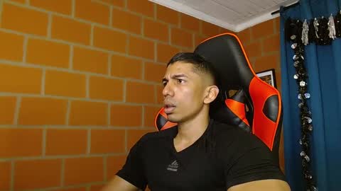 Snapshot of adan_sin1 chatting on 01-27-25, 01:52 Adan Sin online show from 01-27-25, 01:52