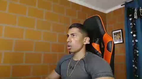 Snapshot of adan_sin1 chatting on 02-22-25, 07:25 Adan Sin online show from 02-22-25, 07:25