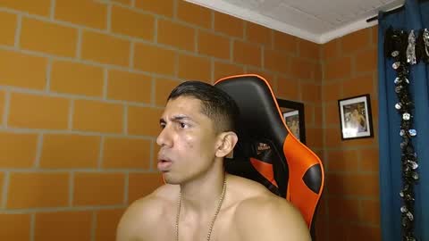 Snapshot of adan_sin1 chatting on 02-22-25, 11:13 Adan Sin online show from 02-22-25, 11:13