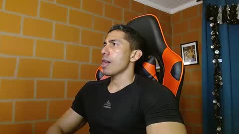 Snapshot of adan_sin1 chatting on 03-04-25, 08:05 Adan Sin online show from 03-04-25, 08:05