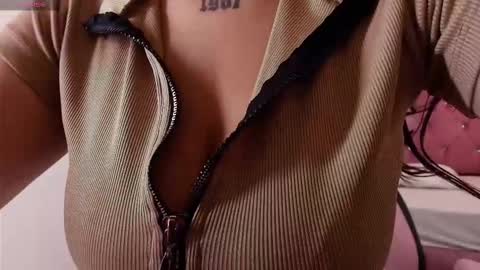 Snapshot of adara_evanss chatting on 09-15-25, 08:20 Adara online show from 09-15-25, 08:20