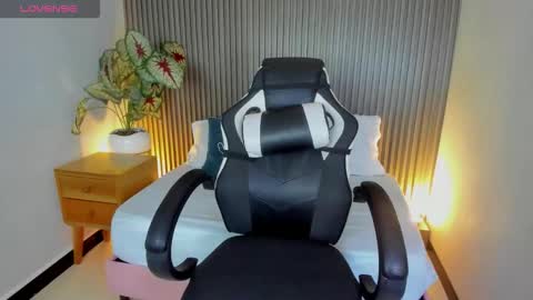 A D A R N A online show from 12-15-25, 07:29