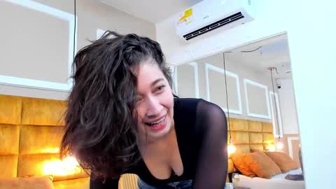 Snapshot of adarussell chatting on 03-03-25, 01:09 Adda online show from 03-03-25, 01:09