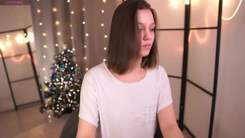 Snapshot of addy_moon chatting on 12-18-24, 07:19 Addy online show from 12-18-24, 07:19