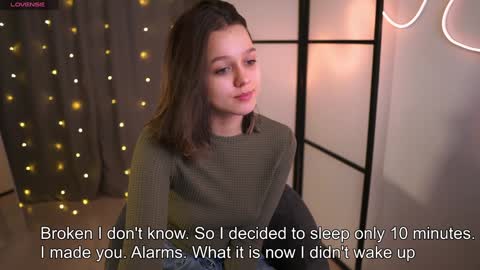 Snapshot of addy_moon chatting on 01-19-25, 05:07 Addy online show from 01-19-25, 05:07