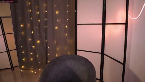 Snapshot of addy_moon chatting on 01-20-25, 03:50 Addy online show from 01-20-25, 03:50