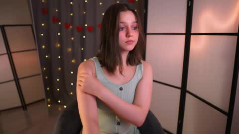 Snapshot of addy_moon chatting on 02-16-25, 04:21 Addy online show from 02-16-25, 04:21