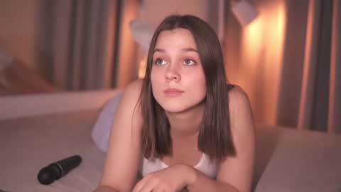 Snapshot of addy_moon chatting on 03-05-25, 04:02 Addy online show from 03-05-25, 04:02