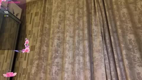 Snapshot of adel_evans chatting on 02-15-26, 01:13 Adele online show from 02-15-26, 01:13