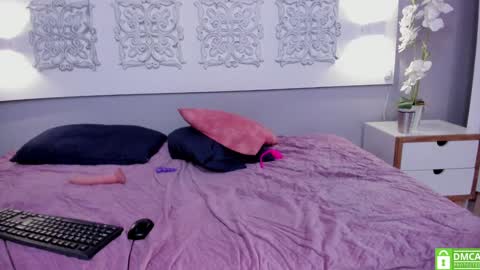 Adela Worsth online show from 02-01-25, 06:08