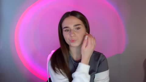 Adele Amore online show from 02-25-25, 02:44