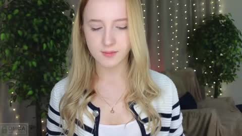 Adele online show from 02-23-25, 09:26