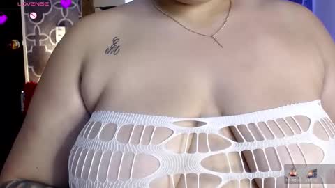 Snapshot of adele_cruzz chatting on 12-18-25, 10:27 adele cruzz online show from 12-18-25, 10:27