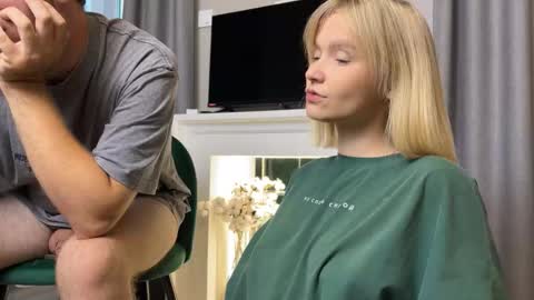 Adele Nick online show from 09-11-25, 08:36