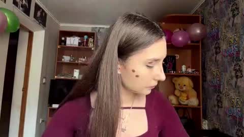 Snapshot of adeleapel chatting on 02-18-26, 10:11 Poly online show from 02-18-26, 10:11