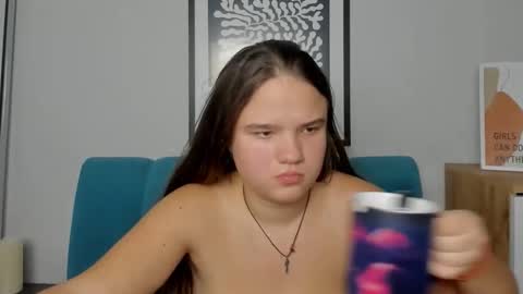 adelecruzz online show from 12-05-25, 01:09