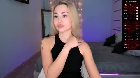 Adele online show from 02-27-25, 01:28