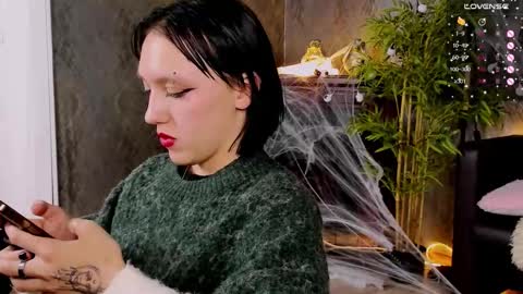 miss Ada online show from 10-19-25, 07:03
