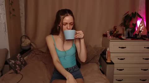 Lina online show from 03-06-25, 02:08